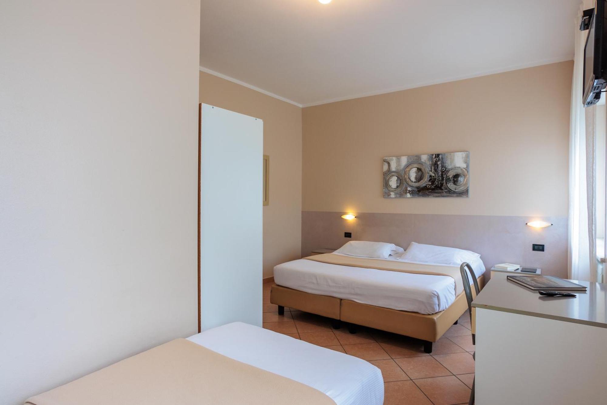 Al Centro Bed & Breakfast Verbania Exterior photo