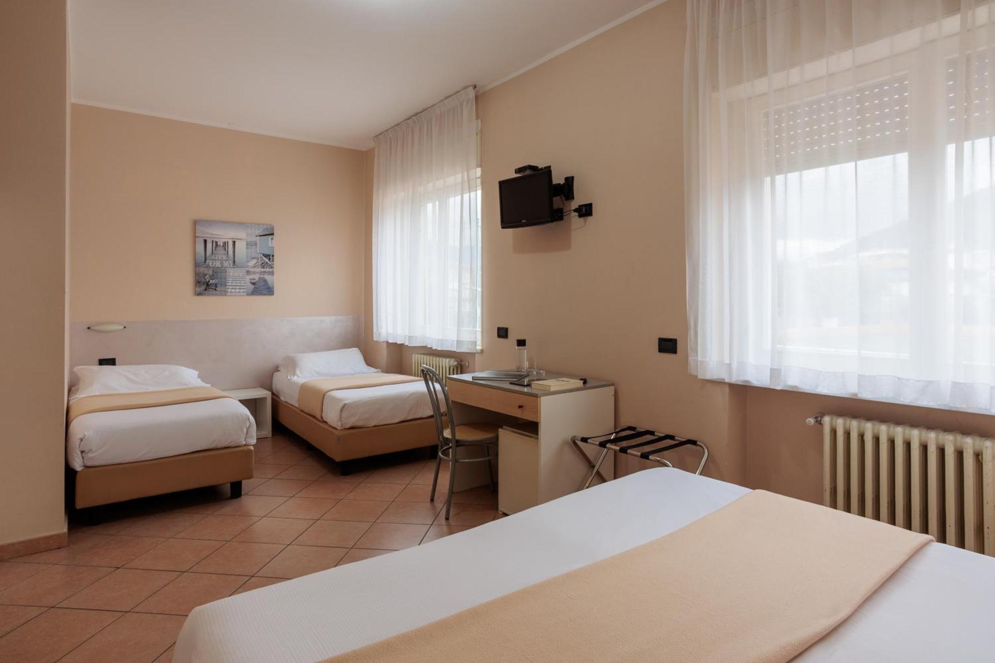 Al Centro Bed & Breakfast Verbania Exterior photo